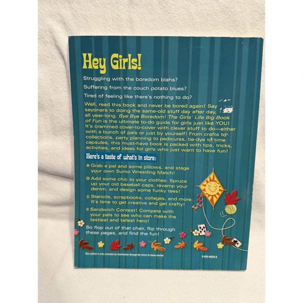 Bye Bye Boredom Girls Life Big Book of Fun 2003 Scholastic Crafts Activities